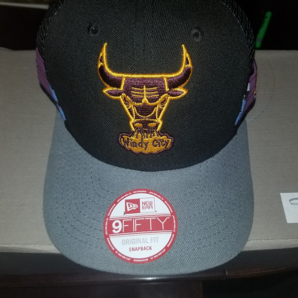 NEW ERA 9FIFTY MESH SNAPBACK BORDEAUX COLORWAY HAT